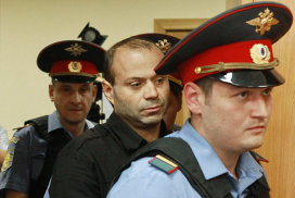 Pavluchenkov before court session